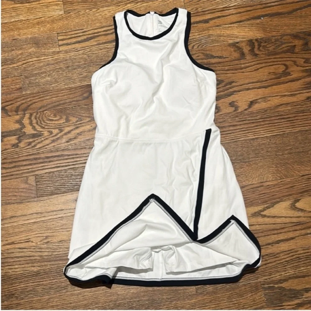 White Sleeveless Bodysuit Dress / Shorts with Black Trim & Pockets - Picture 5 of 9